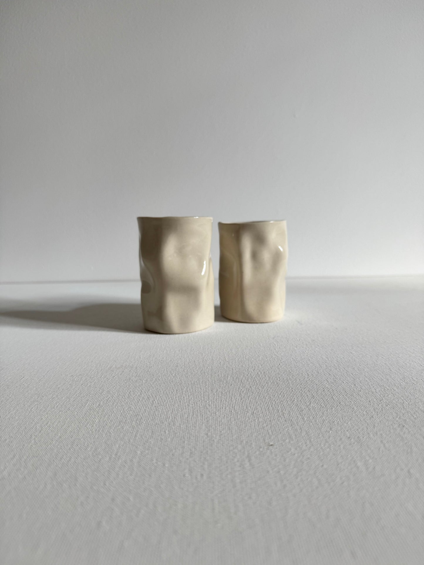 Kubek Beżowy Rzeźba