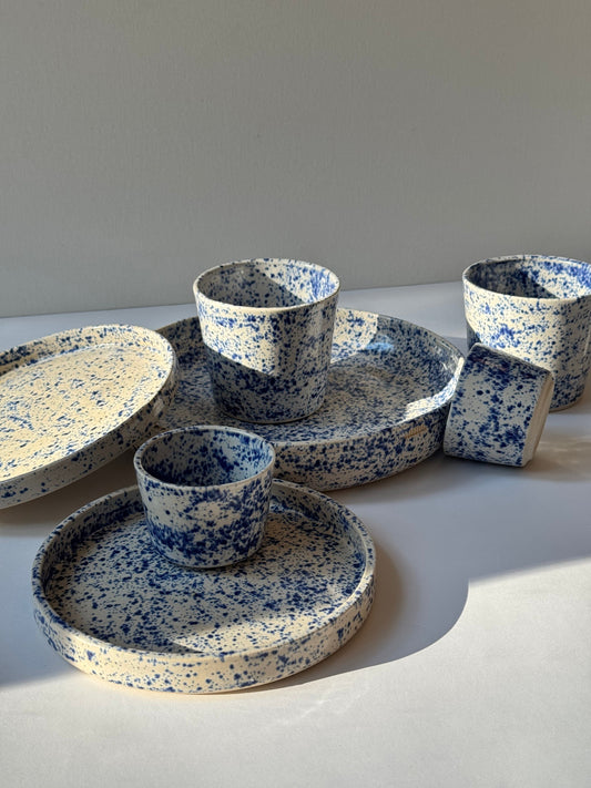 Jak szkliwo zmienia ceramikę? Poznaj różne rodzaje szkliw i ich efekty