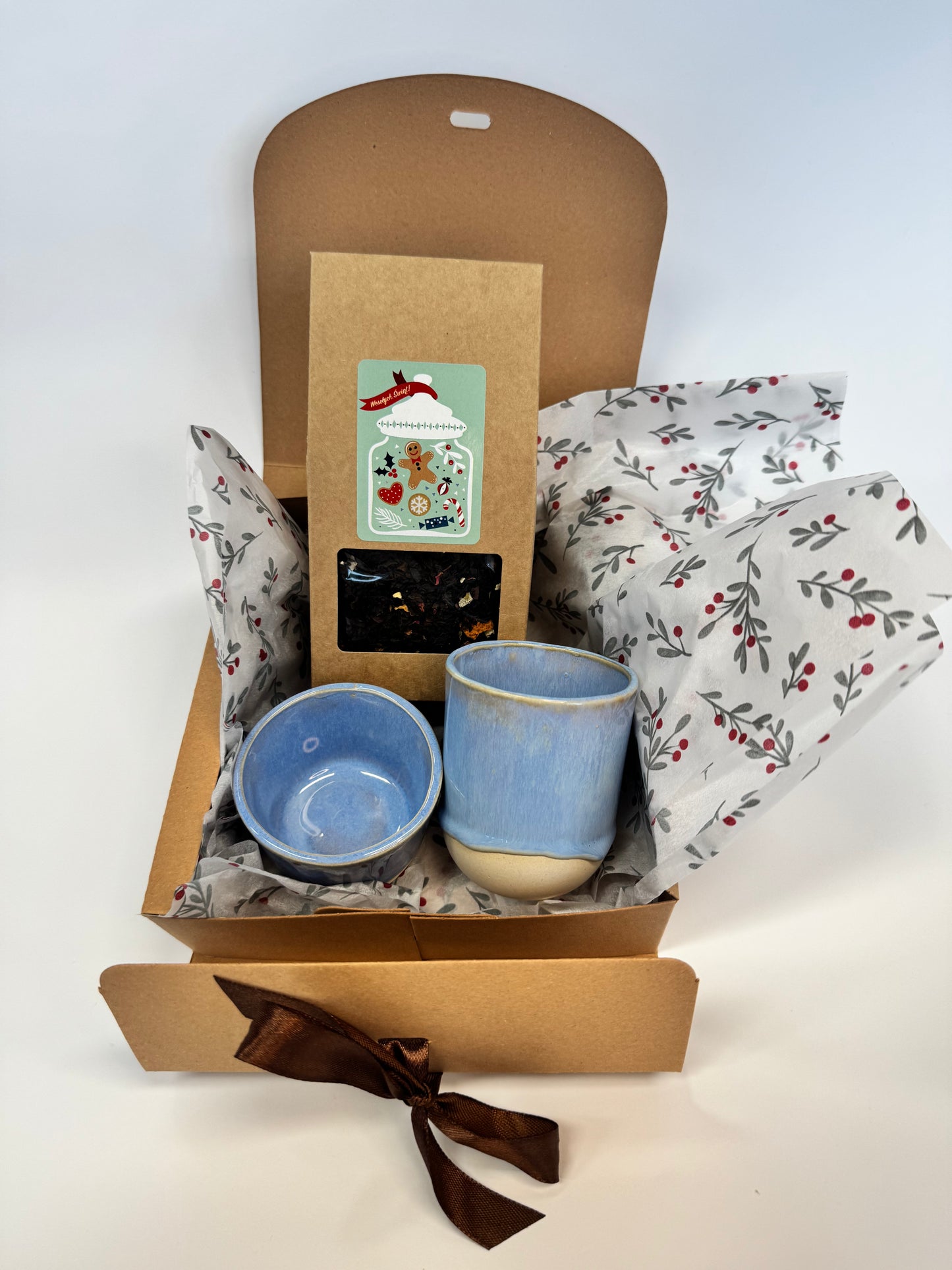 Zestaw prezentowy z niebieskimi czarkami