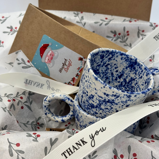 Zestaw prezentowy z niebieskimi pieguskami