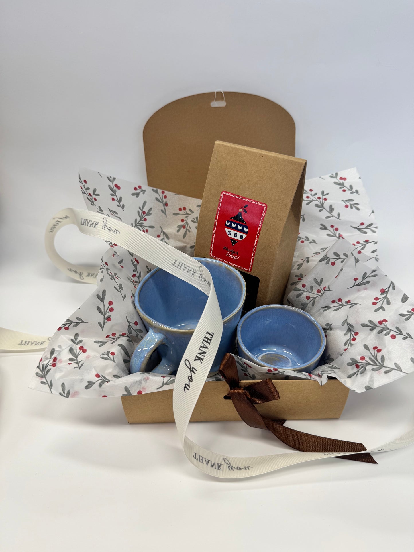 Zestaw świąteczny z niebieskimi kubeczkami