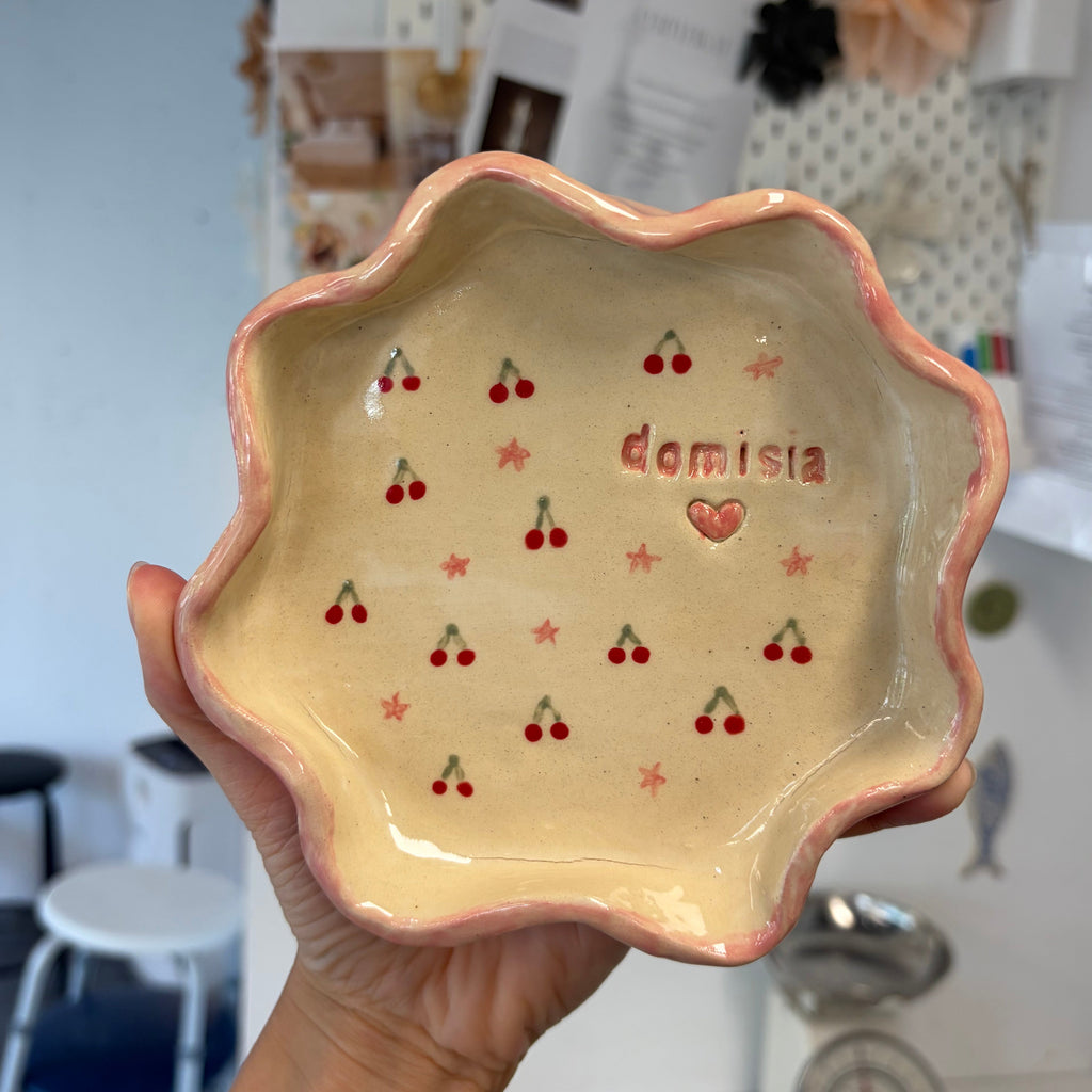 Urodziny ceramiczne dla dzieci – lepienie i malowanie